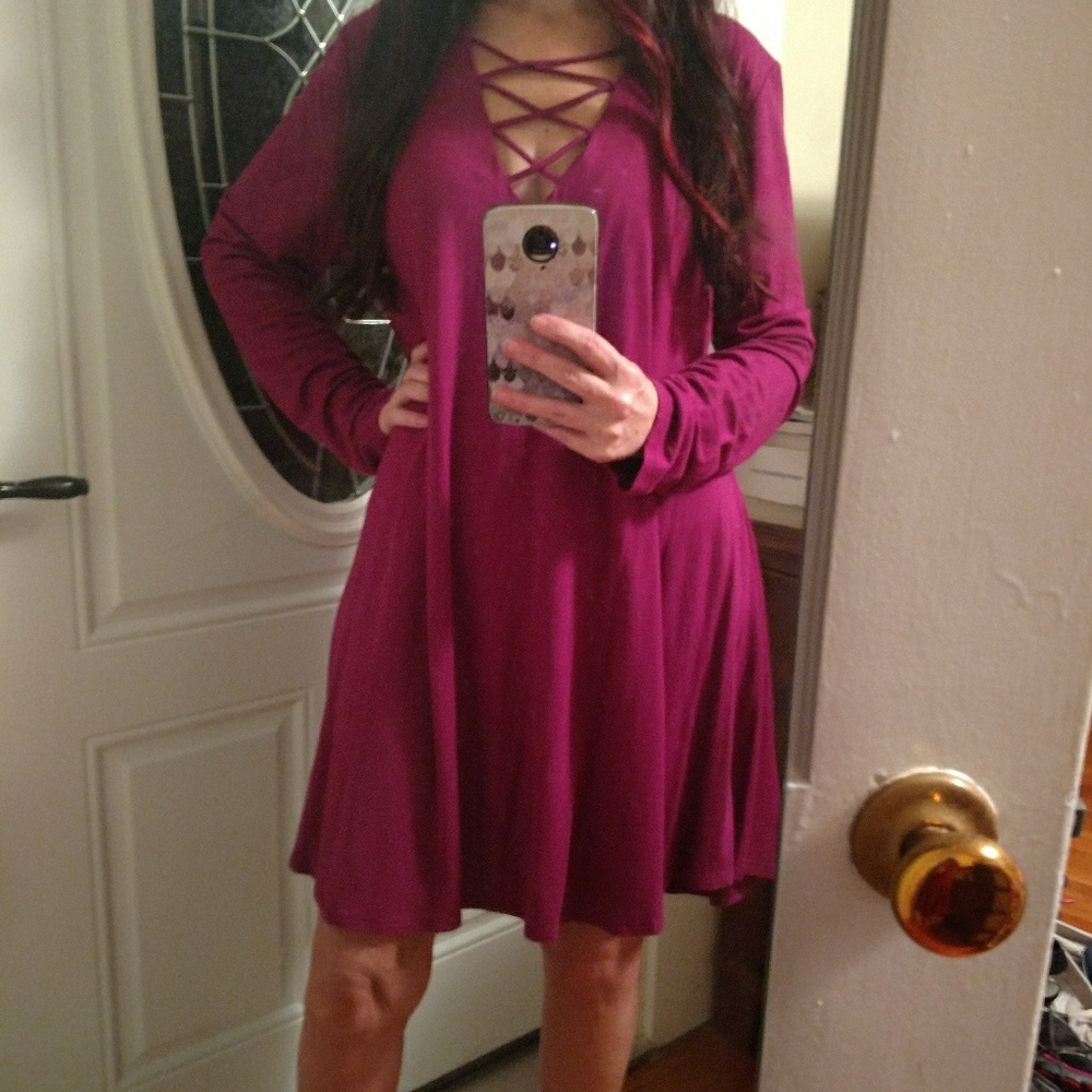 NWOT sexy deep fuchsia/cranberry dress size large